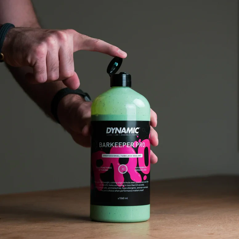 Bezdušový tmel DYNAMIC BarKeeper PRO Tubeless Sealant 1000ml